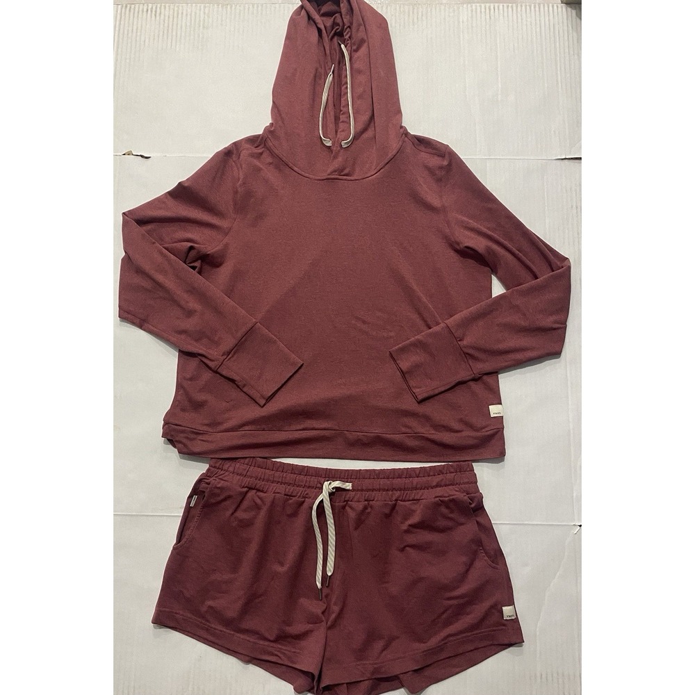 Vuori Halo Performance Hoodie and Shorts Jogger Set Burgundy Size Large.